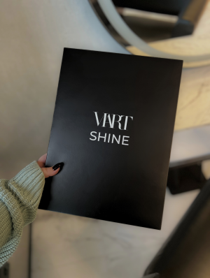 VIART SHINE Color Chart Book - Image 3